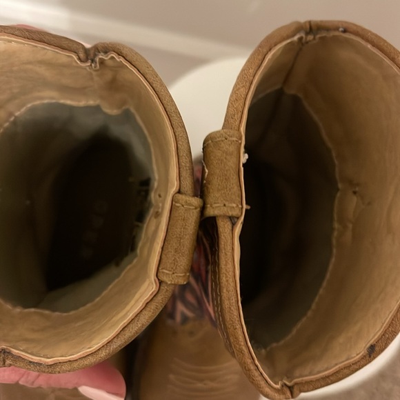 ROPER Boots. Girl’s Boots. Cowboy Boots. Cool! New already worn off. Size 9. - Picture 4 of 9